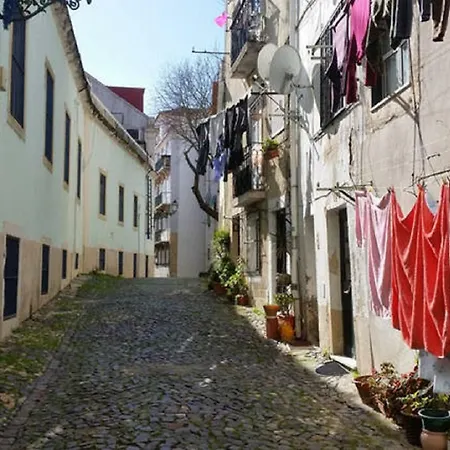 Alfama T1 Travel Apartament *