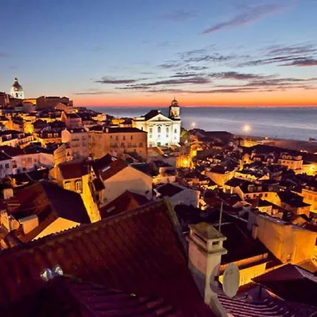 Alfama T1 Travel *